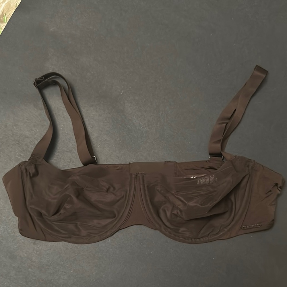 SKIMS Unlined Brown Underwire Bra